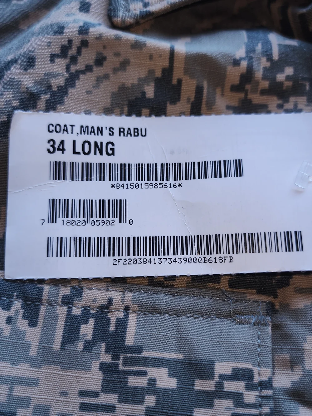 US ARMY Force Utility Camouflage Pattern Coat Men's Size 34L New!!!!..